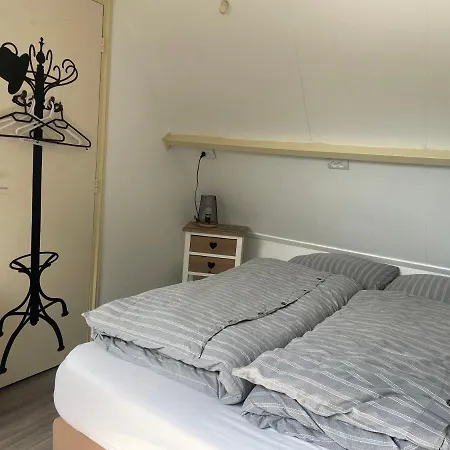 Holiday home Heerlijk In